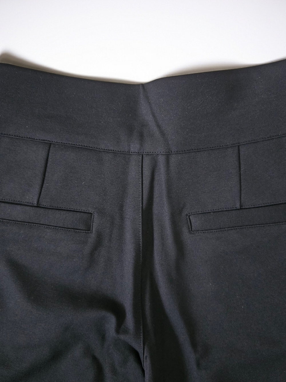 Women’s Black Skinny Ponte Pants with Stretch Waistband 2 Front Pockets SIZE 4 - Picture 3 of 13